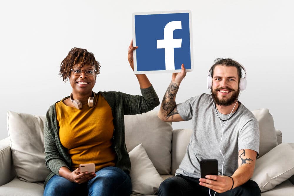 פייסבוק מחזירים לגולש את השליטה? - קבוצת סיון